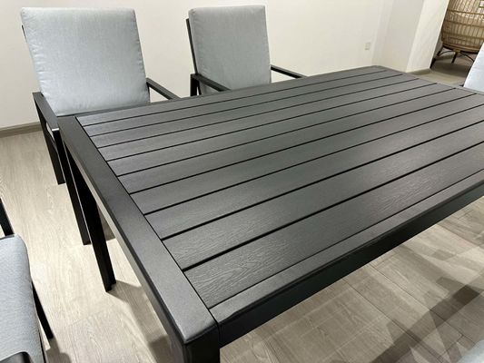 HDPE 테이블 톱과 금속 프레임으로 L150xW90xH73cm 야외 patio 세트 식탁